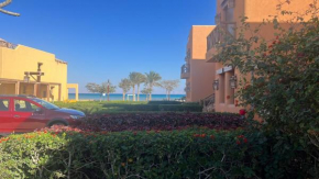 Mountain View 2 Ain Sokhna, Sea view, Ground floor Garden- Families ONLY
